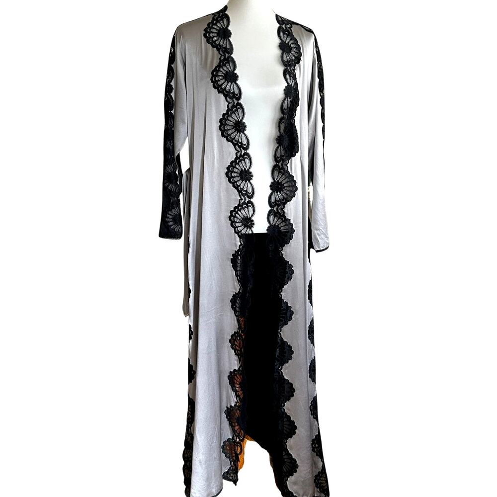 Vintage Fernando Sanchez Silk Lace Robe Pewter Gray Black - Picture 7 of 10